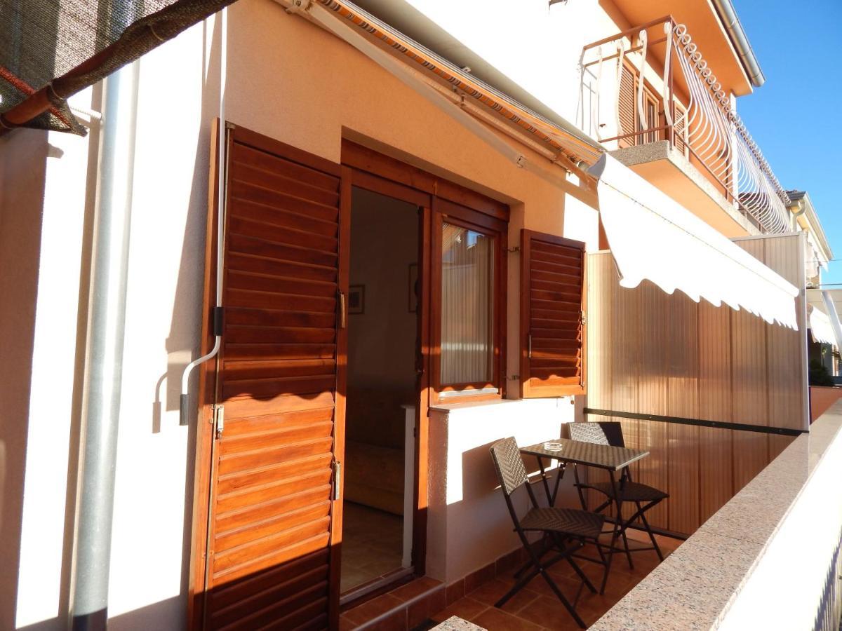 Apartment Jelena 파자나 외부 사진